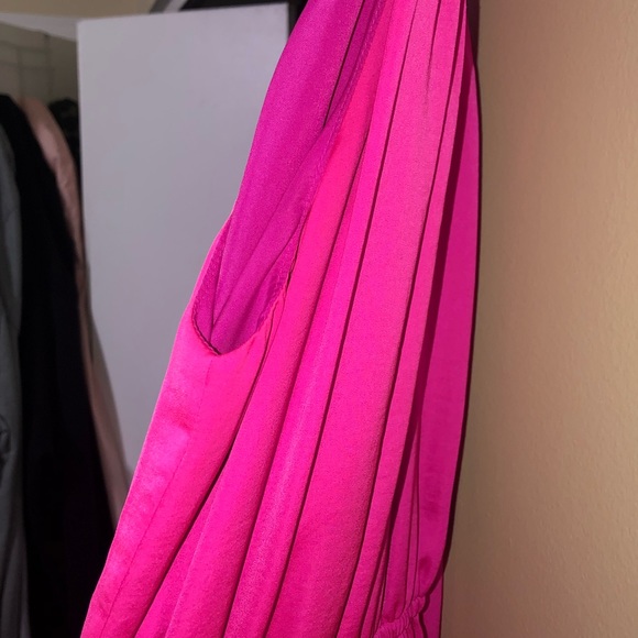 Pink High-Low Dress💗 - Picture 6 of 6